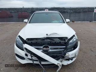 2018 Mercedes-Benz C C 300 with VIN 55SWF4JB1JU237940, listed as a IAAI auction lot 41911087 with 57,362 mi miles and . Bid and sale history available at carsss.com. Image 12.