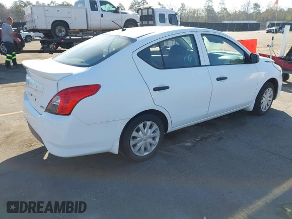2015 Nissan Versa S Plus with VIN 3N1CN7AP8FL947451, listed as a IAAI auction lot 41824980 with 156,621 mi miles. Bid and sale history available at carsss.com. Image 4.