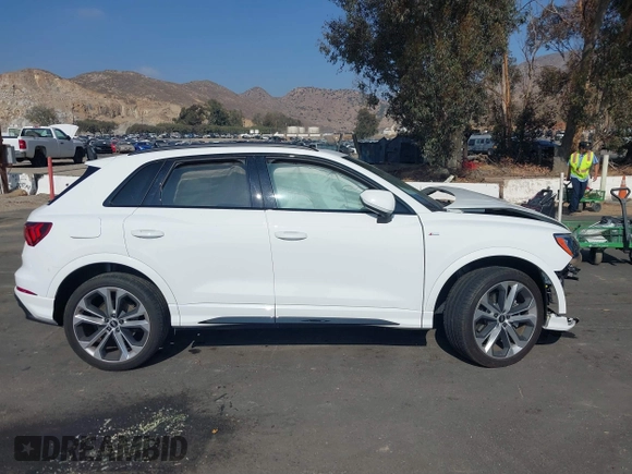 2021 Audi Q3 S line Premium with VIN WA1DECF39M1143545, listed as a IAAI auction lot 41499725 with 27,998 mi miles. Bid and sale history available at carsss.com. Image 13.