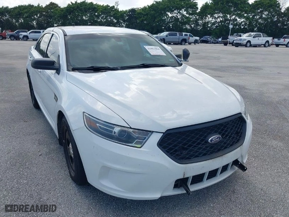 2017 Ford Police Interceptor Sedan with VIN 1FAHP2L82HG133685, listed as a IAAI auction lot 41883464 with 68,594 mi miles. Bid and sale history available at carsss.com. Image 6.