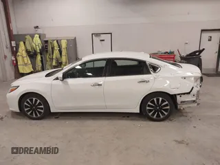 2018 Nissan Altima SR with VIN 1N4AL3AP7JC239057, listed as a IAAI auction lot 41817778 with 93,076 mi miles and . Bid and sale history available at carsss.com. Image 14.