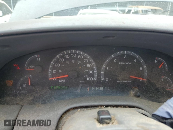2004 Ford F-150 XL with VIN 2FTRX18W84CA68613, listed as a Copart auction lot 55626975 with 230,600 mi miles and Non repairable. Bid and sale history available at DreamBid. Image 9.