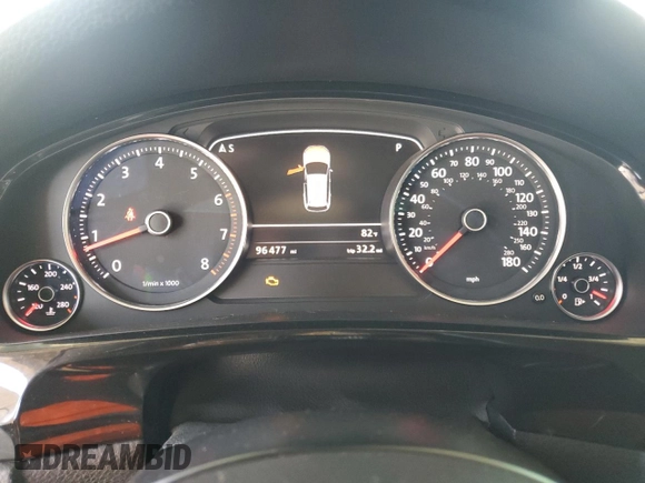 2013 Volkswagen Touareg Lux with VIN WVGEF9BPXDD001489, listed as a Copart auction lot 55898945 with 96,477 mi miles and Clean Title. Bid and sale history available at DreamBid. Image 9.