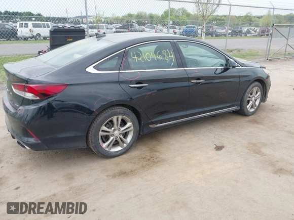 2018 Hyundai Sonata Sport with VIN 5NPE34AF0JH710477, listed as a IAAI auction lot 42104684 with 158,260 mi miles and . Bid and sale history available at carsss.com. Image 4.