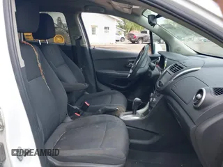 2016 Chevrolet Trax LT z VIN 3GNCJLSB9GL163793, wystawiony jako IAAI lot #42108040 z przebiegiem 263 074 mil mil oraz . Historia ofert i sprzedaży dostępna na DreamBid. Obrazek 5.