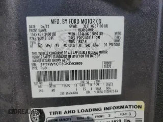 2012 Ford F-150 XL z VIN 1FTFW1CT3CKD93909, wystawiony jako Copart lot #56686405 z przebiegiem 211 700 mil mil oraz Szkody całkowita. Historia ofert i sprzedaży dostępna na DreamBid. Obrazek 12.