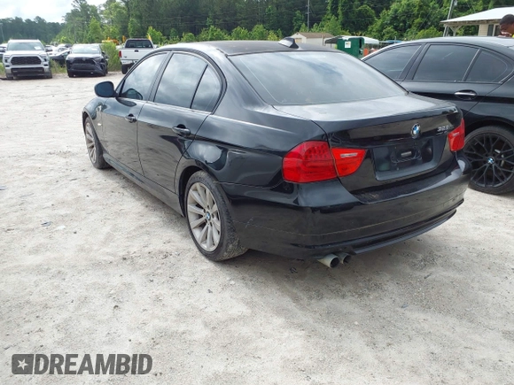 2009 BMW 3 Series 328i with VIN WBAPH775X9NM27054, listed as a IAAI auction lot 42449314 with 169,657 mi miles and . Bid and sale history available at DreamBid. Image 4.