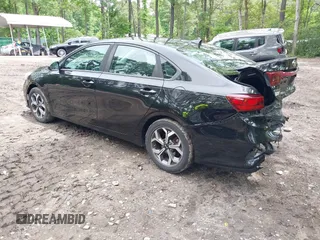2019 Kia Forte LXS z VIN 3KPF24AD7KE023833, wystawiony jako IAAI lot #42373416 z przebiegiem 139 168 mil mil oraz . Historia ofert i sprzedaży dostępna na DreamBid. Obrazek 3.