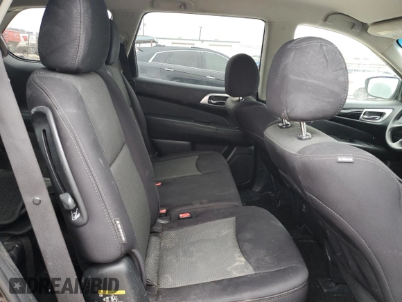 2018 Nissan Pathfinder S z VIN 5N1DR2MNXJC610928, wystawiony jako Copart lot #44451385 z przebiegiem 140 070 mil mil oraz Szkoda całkowita • Salvage title. Historia ofert i sprzedaży dostępna na DreamBid. Obrazek 12.