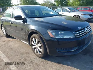 2013 Volkswagen Passat S с VIN 1VWAP7A35DC033238, выставлен на аукционе IAAI как лот 42791424 с пробегом 215 219 миль миль и . История ставок и продаж доступна на DreamBid. Изображение 1.