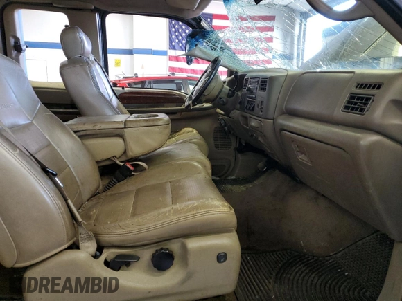 2001 Ford F-350 XL with VIN 1FTSX31F41EB20123, listed as a Copart auction lot 46941455 with 468,792 mi miles and Salvage Title. Bid and sale history available at DreamBid. Image 7.