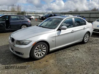 2009 BMW 3 Series 328i xDrive z VIN WBAPK73519A452651, wystawiony jako Copart lot #49419245 z przebiegiem 154 416 mil mil oraz Szkoda całkowita • Salvage title. Historia ofert i sprzedaży dostępna na DreamBid. Obrazek 1.