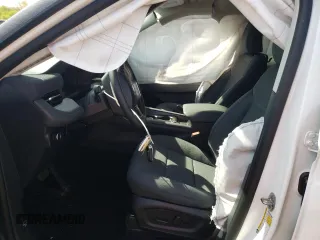 2025 Ford Explorer Active z VIN 1FMUK8DH7SGA48577, wystawiony jako Copart lot #55240045 z przebiegiem 4 940 mil mil oraz Szkoda całkowita • Salvage title. Historia ofert i sprzedaży dostępna na DreamBid. Obrazek 7.