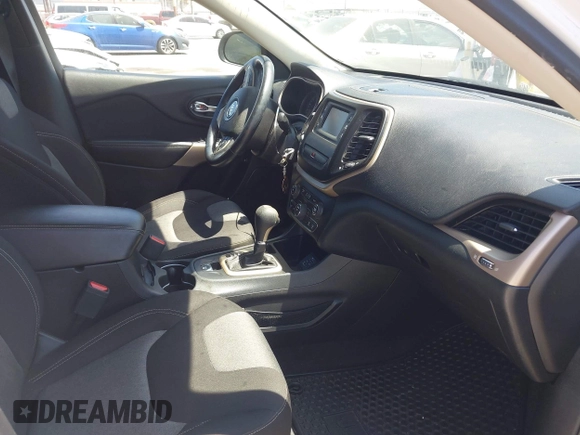 2017 Jeep Cherokee Altitude with VIN 1C4PJLAS7HW642589, listed as a IAAI auction lot 42687016 with 126,918 mi miles and . Bid and sale history available at DreamBid. Image 5.