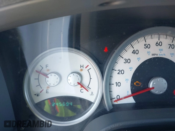 2004 Dodge Durango SLT z VIN 1D4HB48D44F208268, wystawiony jako IAAI lot #41668435 z przebiegiem 245 694 mil mil oraz . Historia ofert i sprzedaży dostępna na DreamBid. Obrazek 7.