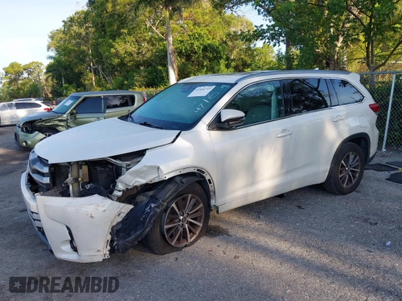 2018 Toyota Highlander SE with VIN 5TDKZRFH6JS534716, listed as a IAAI auction lot 42554743 with 154,636 mi miles and . Bid and sale history available at DreamBid. Image 18.
