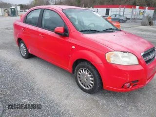 2007 Chevrolet Aveo LS z VIN KL1TD56697B165593, wystawiony jako IAAI lot #41910371 z przebiegiem 104 849 mil mil oraz . Historia ofert i sprzedaży dostępna na DreamBid. Obrazek 1.