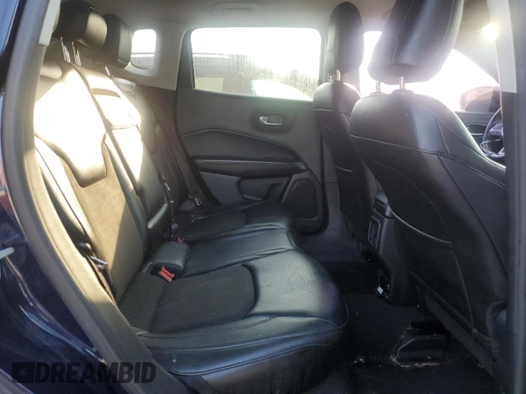 2018 Jeep Compass Latitude z VIN 3C4NJCBB5JT186724, wystawiony jako Copart lot #62260775 z przebiegiem 178 011 mil mil oraz Czysty tytuł • Clean title. Historia ofert i sprzedaży dostępna na DreamBid. Obrazek 10.