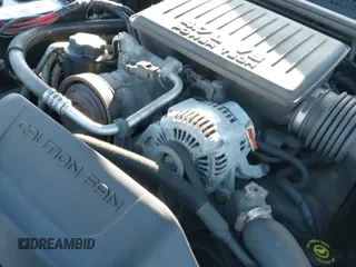 2003 Jeep Grand Cherokee Laredo z VIN 1J4GW48N03C521236, wystawiony jako IAAI lot #42122914 z przebiegiem 197 814 mil mil oraz . Historia ofert i sprzedaży dostępna na DreamBid. Obrazek 12.