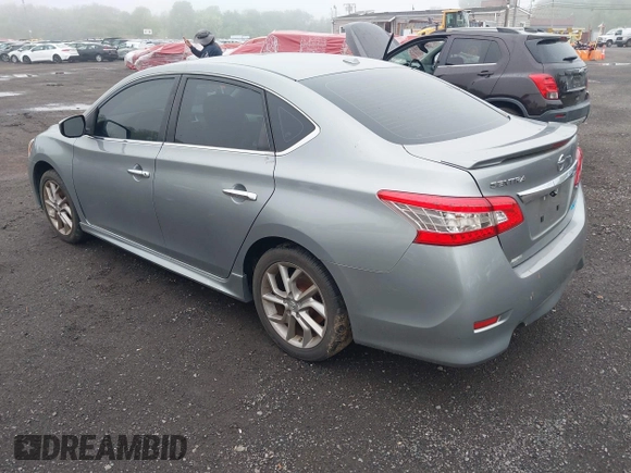 2013 Nissan Sentra SR z VIN 3N1AB7AP0DL766485, wystawiony jako IAAI lot #42188309 z przebiegiem 140 337 mil mil oraz . Historia ofert i sprzedaży dostępna na DreamBid. Obrazek 3.