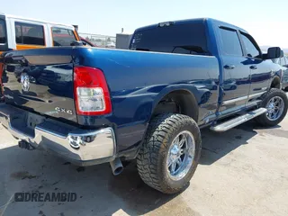 2022 Ram 2500 Big Horn with VIN 3C6UR5DL9NG149414, listed as a IAAI auction lot 42341514 with 102,536 mi miles and . Bid and sale history available at DreamBid. Image 4.