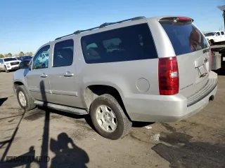 2007 Chevrolet Suburban LT with VIN 3GNFK16347G268039, listed as a Copart auction lot 80569994 with 206,866 mi miles and Salvage Title. Bid and sale history available at carsss.com. Image 2.