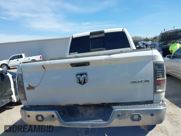 2016 Ram 2500 SLT with VIN 3C6UR5DLXGG209185, listed as a IAAI auction lot 41814628 with 298,573 mi miles. Bid and sale history available at carsss.com. Image 16.