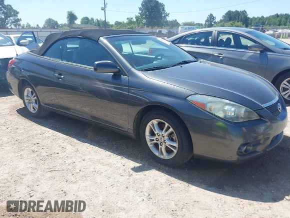 2007 Toyota Solara SE z VIN 4T1FA38P57U121860, wystawiony jako IAAI lot #42243853 z przebiegiem 128 252 mil mil oraz . Historia ofert i sprzedaży dostępna na DreamBid. Obrazek 1.