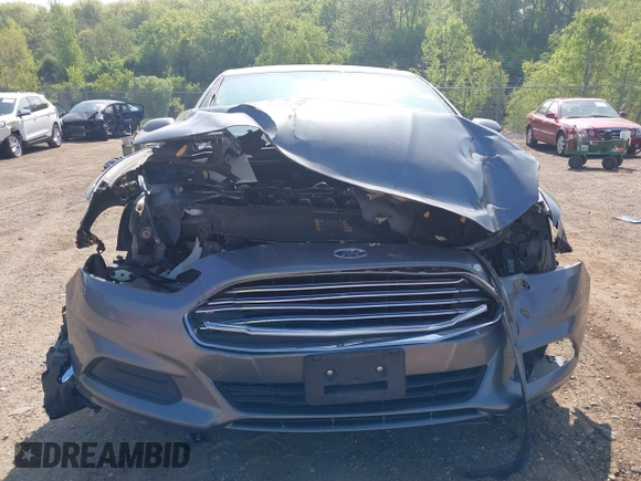 2013 Ford Fusion SE with VIN 3FA6P0H70DR190921, listed as a IAAI auction lot 42258039 with Not provided miles and . Bid and sale history available at DreamBid. Image 12.