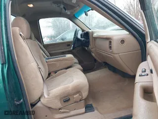 2000 Chevrolet Silverado 1500 LS with VIN 1GCEK14T4YE371140, listed as a IAAI auction lot 41829696 with 182,156 mi miles. Bid and sale history available at carsss.com. Image 5.