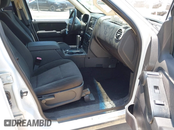 2010 Ford Explorer XLT with VIN 1FMEU6DE9AUA00779, listed as a IAAI auction lot 42341409 with 146,967 mi miles and . Bid and sale history available at DreamBid. Image 5.