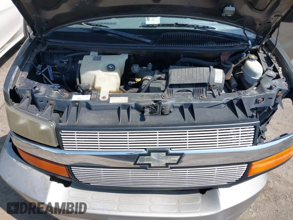 2004 Chevrolet Express Passenger with VIN 1GBFG15T641138032, listed as a IAAI auction lot 42005922 with 200,232 mi miles and . Bid and sale history available at DreamBid. Image 10.