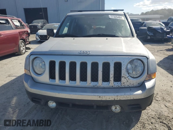 2011 Jeep Patriot Sport with VIN 1J4NF1GB6BD141811, listed as a Copart auction lot 77320484 with 123,966 mi miles and Salvage Title. Bid and sale history available at DreamBid. Image 5.