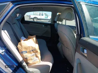 2017 Hyundai Sonata SE z VIN 5NPE24AF7HH559408, wystawiony jako IAAI lot #42297880 z przebiegiem Nie podano mil oraz . Historia ofert i sprzedaży dostępna na DreamBid. Obrazek 8.