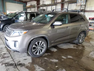 2015 Kia Sorento SX z VIN 5XYKWDA77FG614704, wystawiony jako Copart lot #59217985 z przebiegiem 200 675 mil mil oraz Czysty tytuł • Clean title. Historia ofert i sprzedaży dostępna na DreamBid. Obrazek 1.