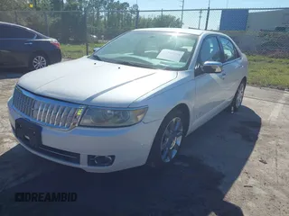 2009 Lincoln MKZ with VIN 3LNHM26T69R602589, listed as a IAAI auction lot 41589704 with 128,066 mi miles and . Bid and sale history available at DreamBid. Image 2.