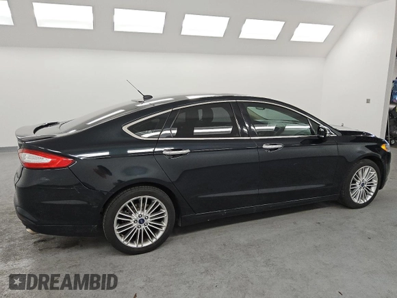 2014 Ford Fusion SE with VIN 3FA6P0HD0ER111769, listed as a Copart auction lot 48015835 with 109,963 mi miles and Clean Title. Bid and sale history available at carsss.com. Image 3.
