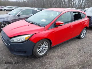 2015 Ford Focus SE with VIN 1FADP3K2XFL223205, listed as a IAAI auction lot 41896693 with 999,999 mi miles. Bid and sale history available at carsss.com. Image 2.