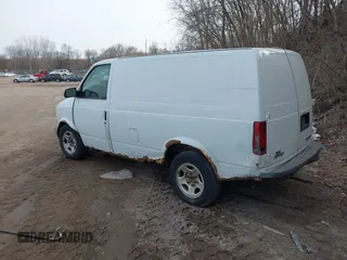2003 Chevrolet Astro Cargo Van with VIN 1GCDM19X43B122767, listed as a IAAI auction lot 41697869 with 1 mi miles. Bid and sale history available at carsss.com. Image 3.