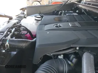 2025 Toyota Tundra SR z VIN 5TFLA5DB3SX282731, wystawiony jako IAAI lot #41899950 z przebiegiem 8 918 mil mil oraz . Historia ofert i sprzedaży dostępna na DreamBid. Obrazek 19.