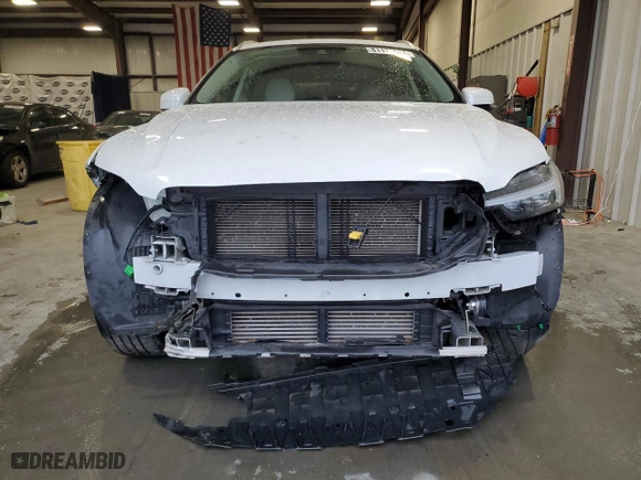 2021 Volvo XC60 Momentum with VIN YV4102DK7M1819029, listed as a Copart auction lot 81135504 with 48,169 mi miles and Salvage Title. Bid and sale history available at carsss.com. Image 5.