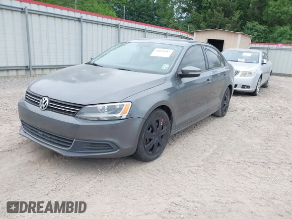 2014 Volkswagen Jetta Sedan SE w/Connectivity/Sunroof PZEV with VIN 3VWD17AJ6EM247300, listed as a IAAI auction lot 42074917 with 170,131 mi miles. Bid and sale history available at carsss.com. Image 2.