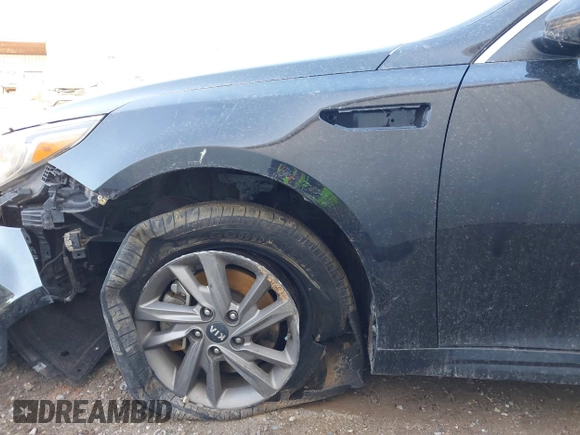 2020 Kia Optima LX z VIN 5XXGT4L33LG392638, wystawiony jako IAAI lot #41748572 z przebiegiem 103 419 mil mil oraz . Historia ofert i sprzedaży dostępna na DreamBid. Obrazek 6.