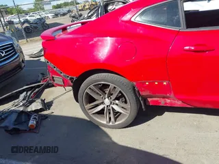 2016 Chevrolet Camaro 2SS z VIN 1G1FH1R71G0118652, wystawiony jako IAAI lot #42087638 z przebiegiem Nie podano mil oraz . Historia ofert i sprzedaży dostępna na DreamBid. Obrazek 21.
