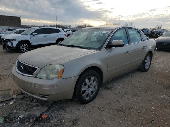 2005 Ford Five Hundred SE with VIN 1FAFP26135G148147, listed as a Copart auction lot 84011184 with 216,546 mi miles and Salvage Title. Bid and sale history available at carsss.com. Image 1.