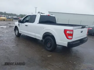 2022 Ford F-150 XL z VIN 1FTEX1CB9NKD99071, wystawiony jako IAAI lot #42377595 z przebiegiem 144 759 mil mil oraz . Historia ofert i sprzedaży dostępna na DreamBid. Obrazek 3.