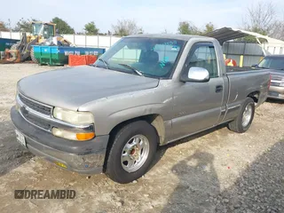 1999 Chevrolet Silverado 1500 with VIN 1GCEC14W8XZ104775, listed as a IAAI auction lot 41507939 with 252,951 mi miles. Bid and sale history available at carsss.com. Image 2.