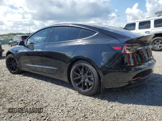 2021 Tesla Model 3 Standard Range Plus z VIN 5YJ3E1EA4MF942646, wystawiony jako Copart lot #56819945 z przebiegiem 39 599 mil mil oraz Nie do naprawy • Non repairable. Historia ofert i sprzedaży dostępna na DreamBid. Obrazek 2.