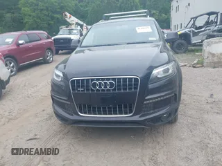 2014 Audi Q7 S line Prestige with VIN WA1DGAFE0ED020720, listed as a IAAI auction lot 42448552 with 171,055 mi miles and . Bid and sale history available at DreamBid. Image 12.