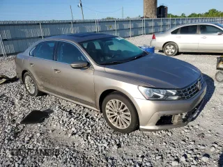 2016 Volkswagen Passat SE z VIN 1VWBT7A3XGC026550, wystawiony jako Copart lot #53046825 z przebiegiem 167 155 mil mil oraz Szkoda całkowita • Salvage title. Historia ofert i sprzedaży dostępna na DreamBid. Obrazek 4.